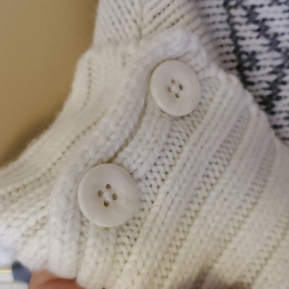 OshKosh Genuine Kids Toddler Girls Turtleneck Poncho Sweater Size 3T - Picture 4 of 7